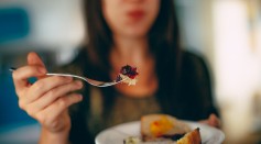 Having Post-Meal Cravings? This Is How Brain Signals to Drive Unnecessary Eating Habits