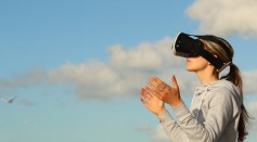 Virtual Reality Intervention Effective in Easing Pain Among Cancer Patients [Study]