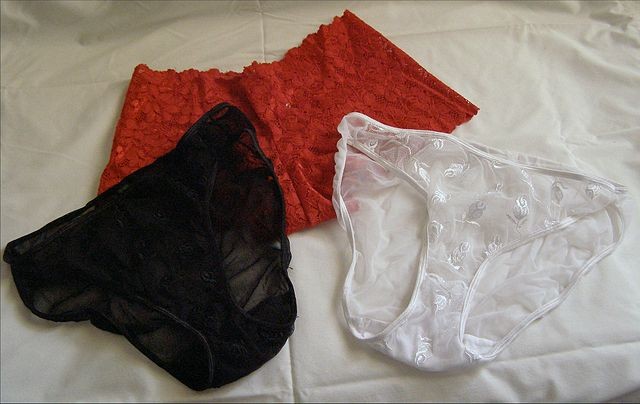 Why Lace Underwear Are Not Recommended?
