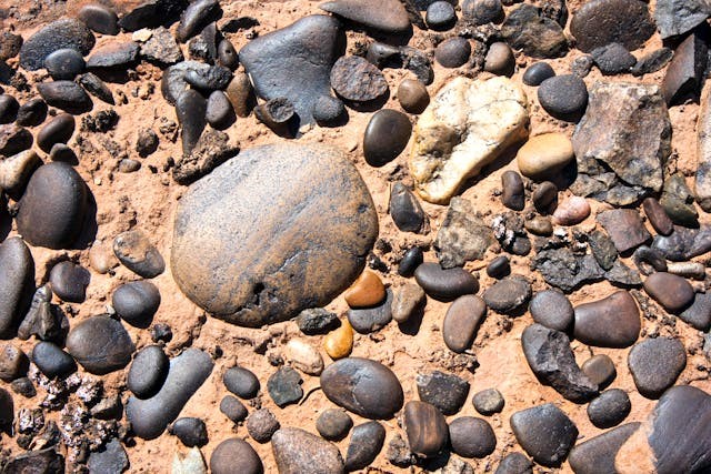 Why Does Google's Latest Experimental Search Tool Feature Make Bizarre Suggestions Like Eating Rocks?