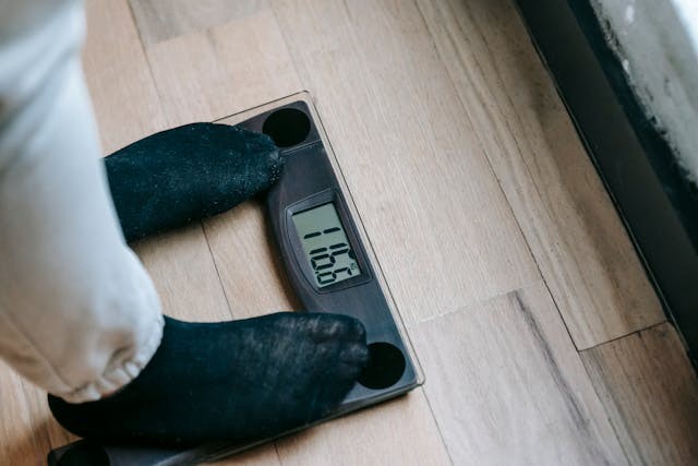 How Often Should You Weigh Yourself When Trying to Lose Weight? When's the Best Time to Use the Scale?