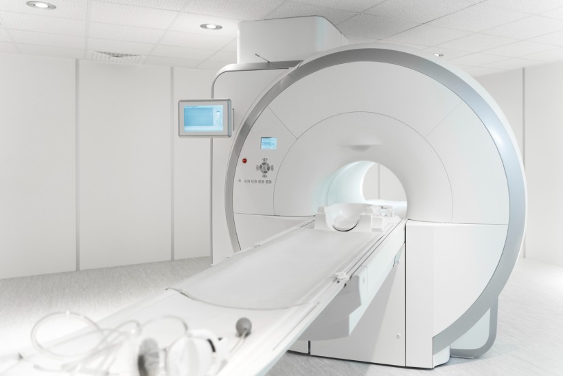 high angle ct scan machine room