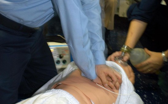 Chest compression conducted to a simulated cardiac arrest victim