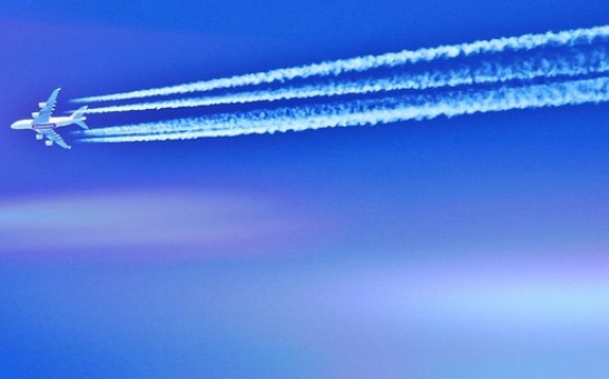 Airplane Contrails