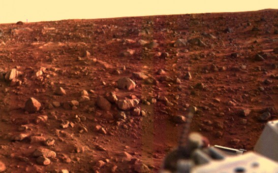 The view on Mars taken from the Viking 1 Lander, which also conducted the Labeled Release experiments.