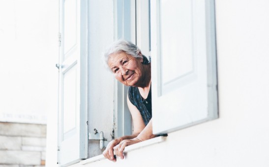 old women dementia alzheimer's disease