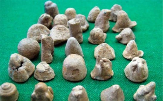 Complete Set of Viking Chess Unearthed in Lincolnshire and Will be Sold Next Week