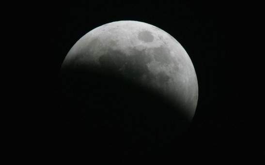 Last Lunar Eclipse Until 2007 Reveals 