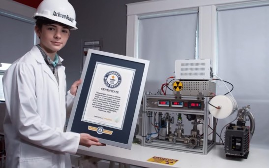  A Real-Life Young Sheldon? 12-Year-Old Boy Builds Nuclear Fusion Reactor