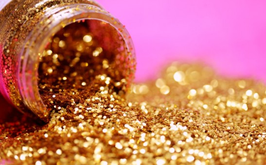 Glitters on Makeup and Dresses Are Damaging Freshwater Habitats