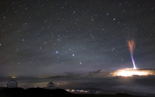  Two Lightning Features Occurring At The Same Time Captured By Hawaiian Telescope