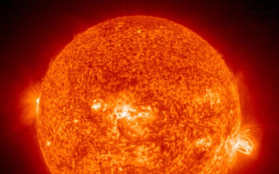 Science Times - The Sun Fires Off a Major Solar Flare; Report Suggests Outburst Could Feed Into Some Impressive Aurora Action on Earth