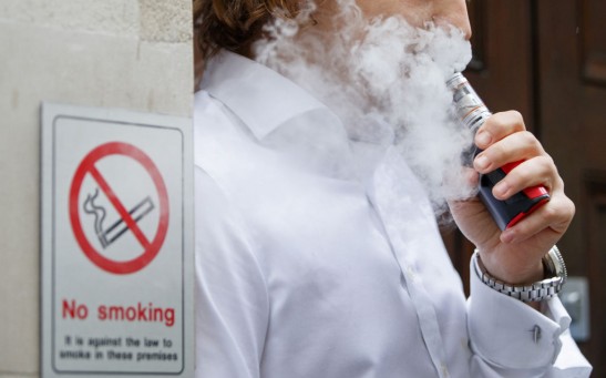 Science Times - England to Legalize Vaping Soon; Doctors to Prescribe E-Cigarettes to Save Lives, A 1st in the World