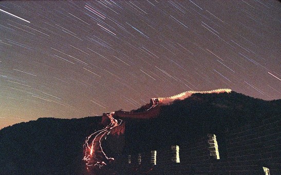 The Leonid meteor shower lights up the sky above C
