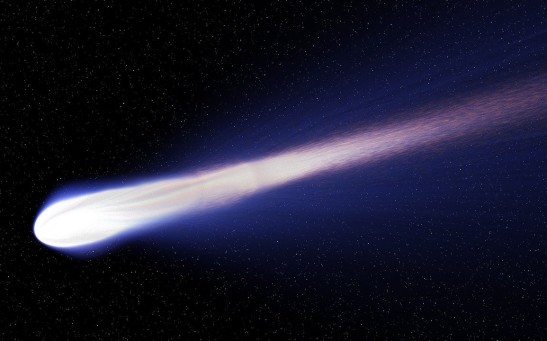  Astrobiographer Captured Comet Leonard in a Colorful Streak As It Moves Away From the Solar System