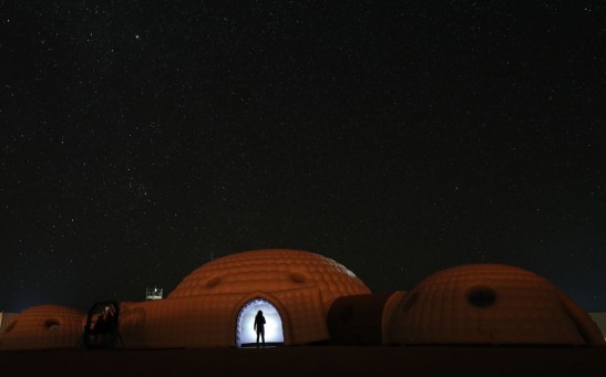 TOPSHOT-OMAN-AUSTRIA-SCIENCE-SPACE