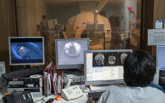 https://www.gettyimages.com/detail/news-photo/doctor-controls-the-progress-of-an-mri-of-a-child-who-first-news-photo/158520141?adppopup=true