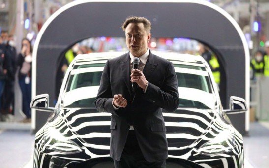 Elon Musk Announced Self-Driving Robotaxi With Futuristic Look Will Be Produced on a Massive Scale