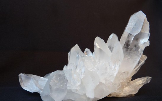  Crystals Serve As Time Capsules For the First Plate Tectonics 3.8 Billion Years Ago