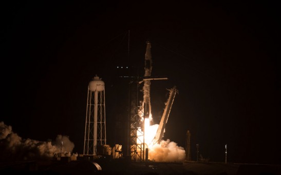  SpaceX Faces New Hurdle From NASA in Fears That It Could Explode Nearby Infrastructures