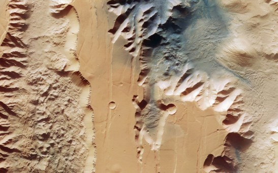 Ius and Tithonium Chasmata on Mars