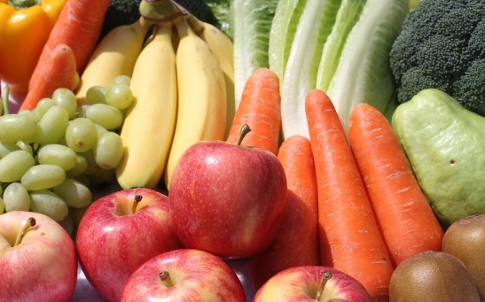  Eating Fruits and Vegetables Prevent Premature Death from Cardiovascular Diseases, Study Suggests