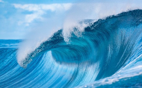 TOPSHOT-TAHITI-ENVIRONMENT-OCEAN-WAVE