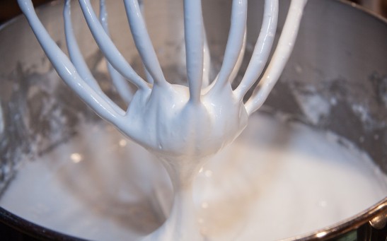  Researchers Made Bacteria-Based Fat-Free Alternative to Dairy Whipped Cream