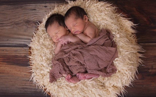  Twins Born From Donated Frozen Embryos 30 Years Ago Breaks World Record