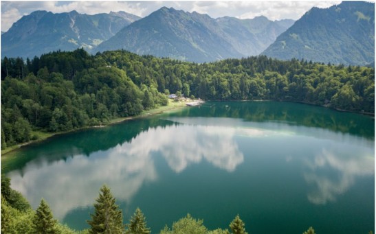  More and More Lakes Are Emerging Across the Planet: What Could This Mean to the Environment?