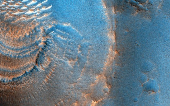  NASA's Orbiter Discovered Mysterious Shapes Inside Martian Craters: Are These Signs of Ancient Life on Mars?