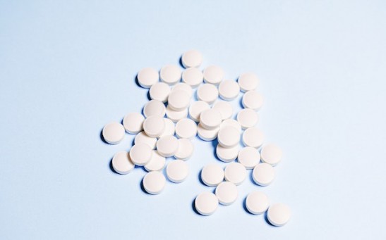 Aspirin May Increase Women's Survival From Late Stage Ovarian Cancer [Study]
