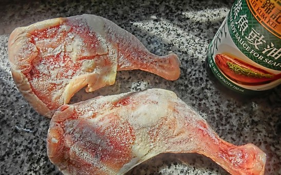School Children Hospitalized After Being Served Raw, Undercooked Chicken for Lunch