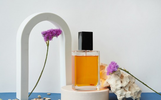 Why Do Perfume Smell Different on Everyone? Here’s What You Should Know
