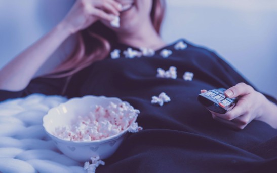 Is Eating Late Night Snacks Bad? Kind of Food, Timing Play a Role in Nighttime Snacking