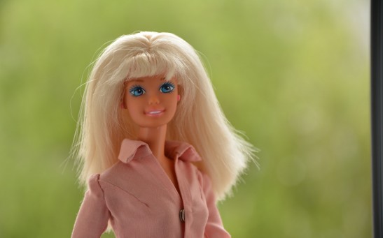 Barbie Manufacturer Got Criticized for Giving Free Dolls to Schools; Is It Neuroscience or a Form of Invisible Marketing