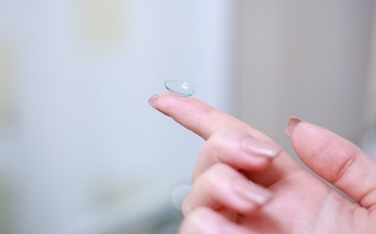 What Are Multifocal Contact Lenses? Here's How This Device Helps People With Presbyopia to See Clearly
