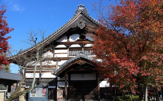 Robot Priest at Kyoto Temple Spreads Buddhist Teachings; Can AI Workers Demonstrate Religious Credibility?