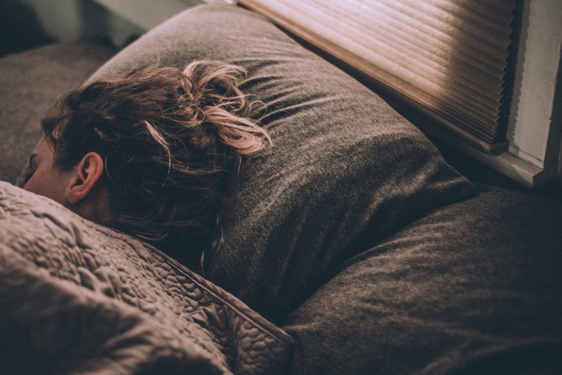 Learning From Our Ancestors' Sleep Patterns Can Help Modern People Rest Better