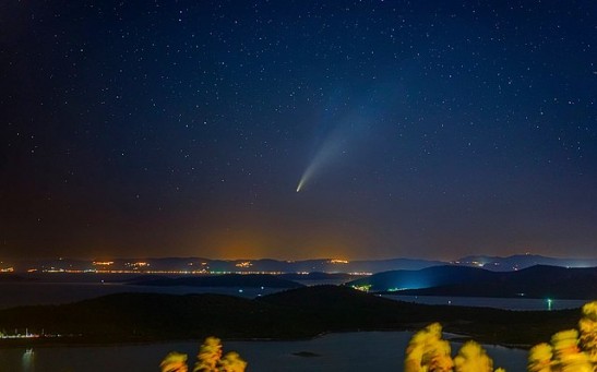  Bouncing Comets Deliver Molecular Building Blocks For Life on Earth, Could Do The Same to Exoplanets