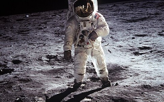 Hydrogen Found in Apollo Samples Could Potentially Solve Lunar Water Origin