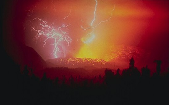 Dirty Thunderstorms: When Lightnings Join Volcanic Eruptions