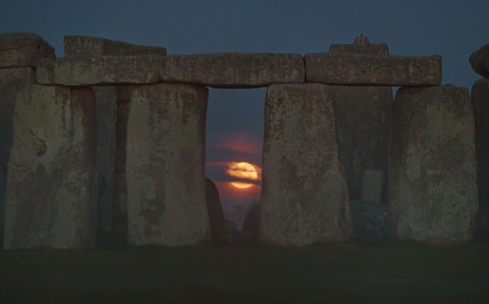 First Major Lunar Standstill To Occur After 18 Years; Rare Event May Reveal Stonehenge Link With the Moon