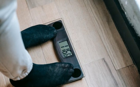 How Often Should You Weigh Yourself When Trying to Lose Weight? When's the Best Time to Use the Scale?